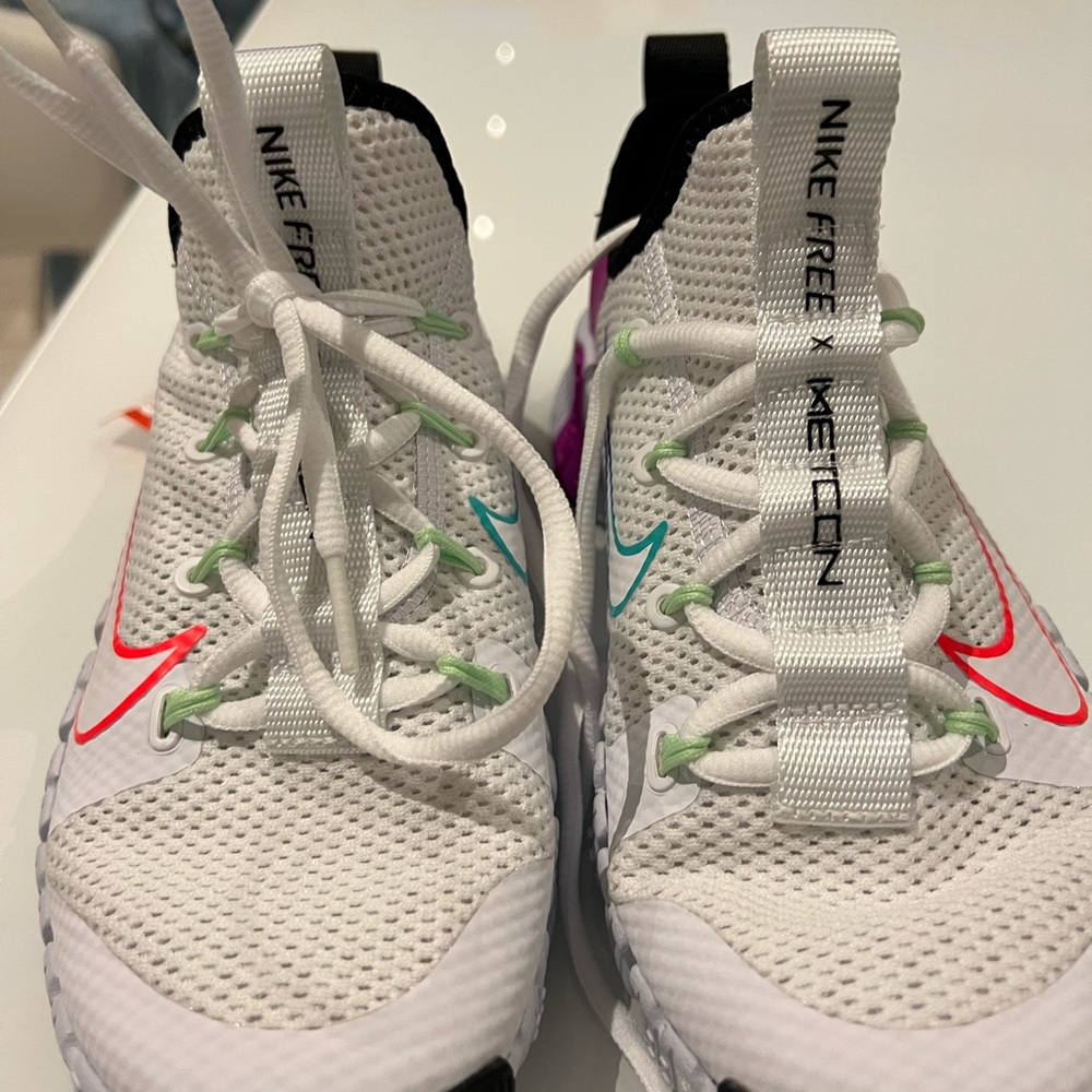 Nike free metcon3 flash crimson in aqua size 7 unworn tags still on